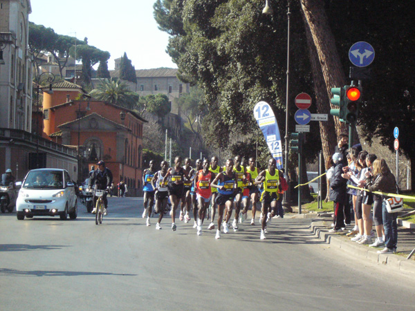 Maratona della Città di Roma (22/03/2009) costa_km_12_073