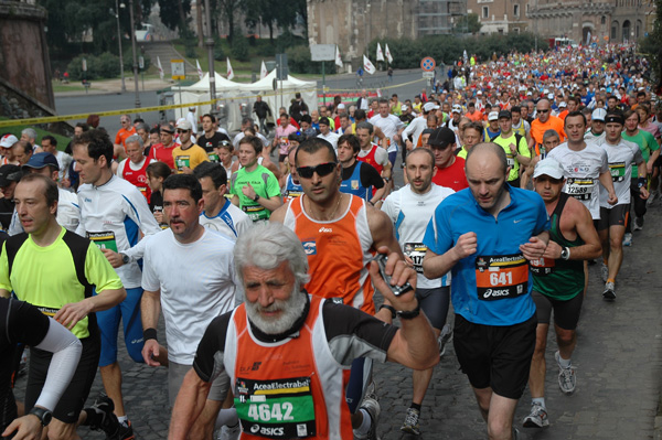 Maratona di Roma (21/03/2010) angelo_0915