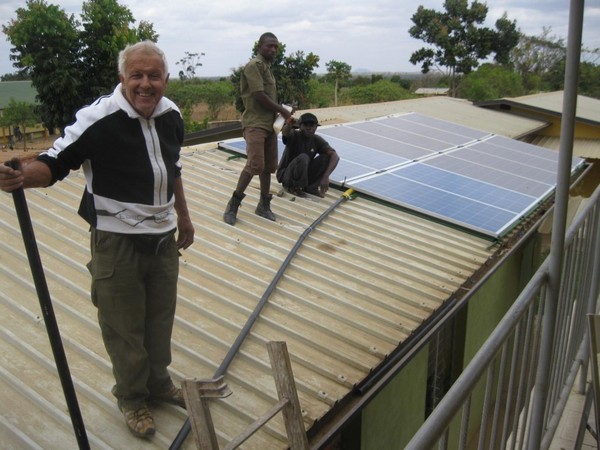Missione in Malawi - Impianto fotovoltaico (01/10/2015) 00016
