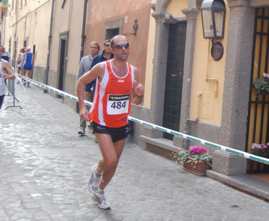Luca Pierelli alla Mezza Maratona del Castelli Romani (foto di Giuseppe Coccia)