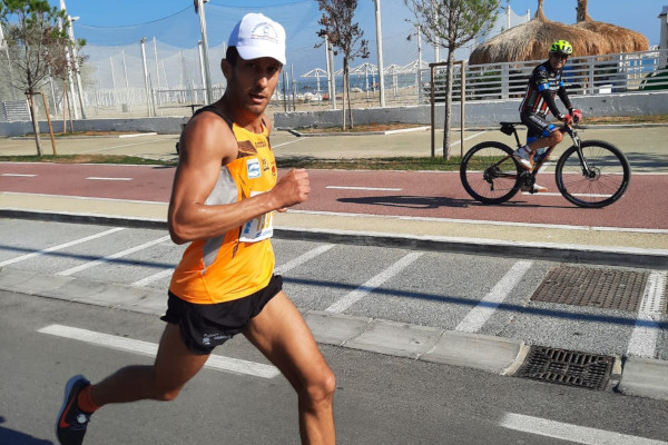 Domenico Liberatore 1 alla mezza maratona di Pescara