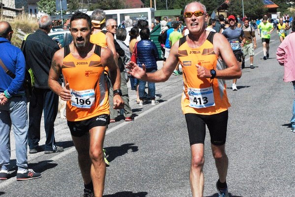 Massimiliano Rodolico e Domenico Nuzzi percorrono insieme gli ultimi metri prima del traguardo