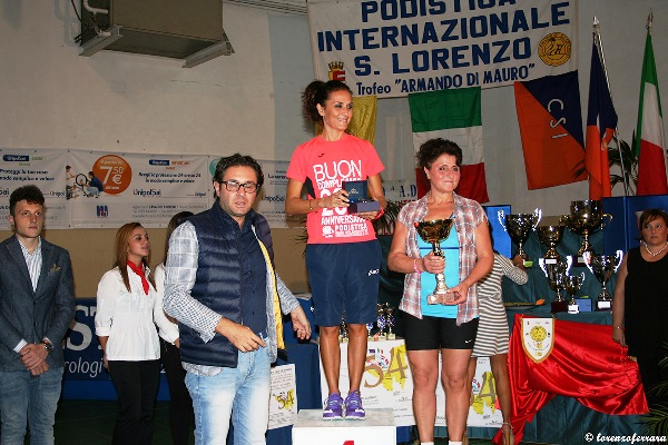 Annalaura Bravetti sul podio delle premiazioni