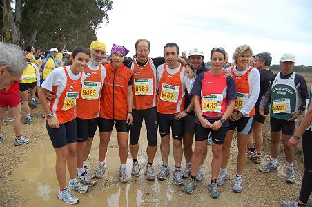 Foto di gruppo, prima della corsa con Elisabetta, Giovanni, Anna Maria, Valter, Sergio, Giovanni, Nikka e Aleksandra :) (foto di Giuseppe Coccia)