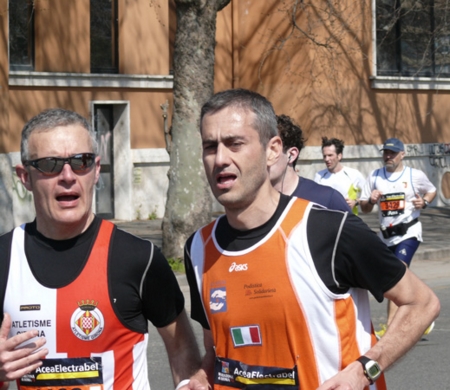 Andrea Scaramella e il suo amico dell'Atletisme de Girona (foto di Giulia Mocchegiani Carpano)