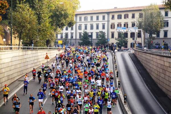 Una fase della Maratona di Firenze