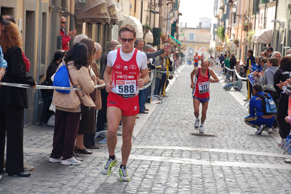Mezza Maratona dei Castelli Romani (05/10/2008) castelgandolfo-300