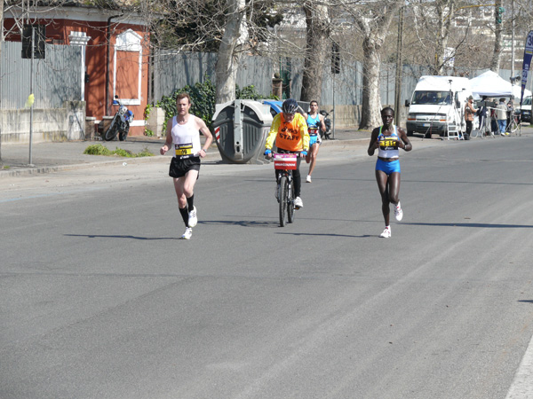 Maratona della Città di Roma (22/03/2009) giulia_1050399