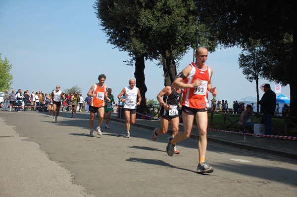 Giro delle Ville Tuscolane (25/04/2009) frascatipino_189