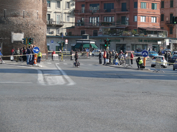 Maratona della Città di Roma (22/03/2009) giulia_1050052