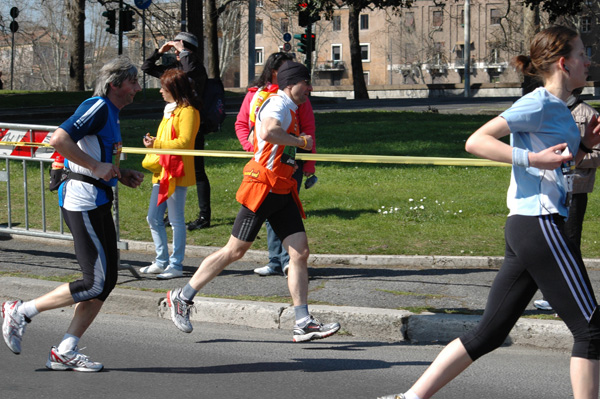 Maratona della Città di Roma (22/03/2009) dominici_km_12_711