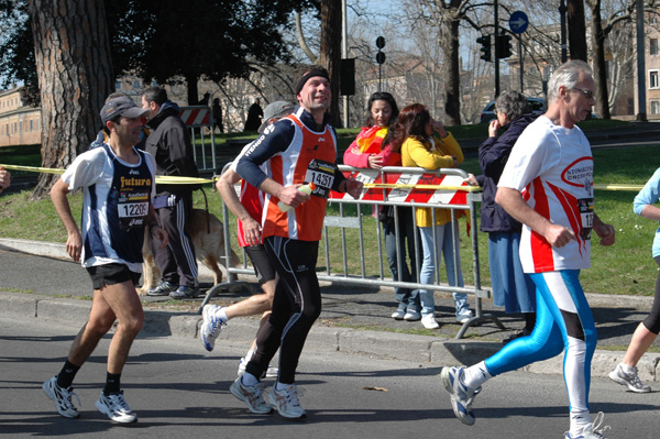 Maratona della Città di Roma (22/03/2009) dominici_km_12_728