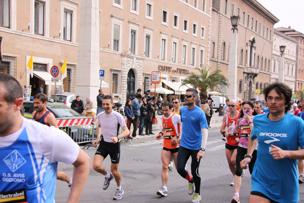 Maratona di Roma (21/03/2010) robert_0205
