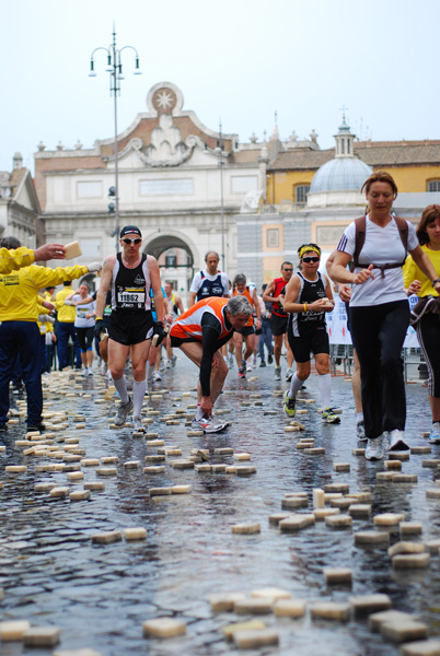 Maratona di Roma (21/03/2010) lorenzo_0368
