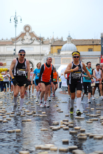 Maratona di Roma (21/03/2010) lorenzo_0370