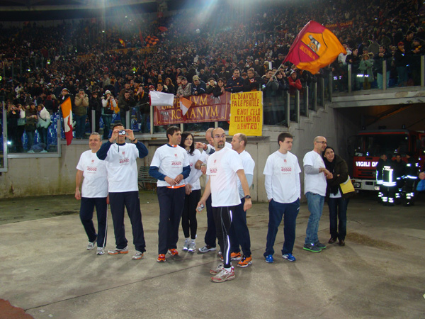 Una Gardenia per l'AISM nello Stadio Olimpico (06/03/2010) aism_stadio_04549