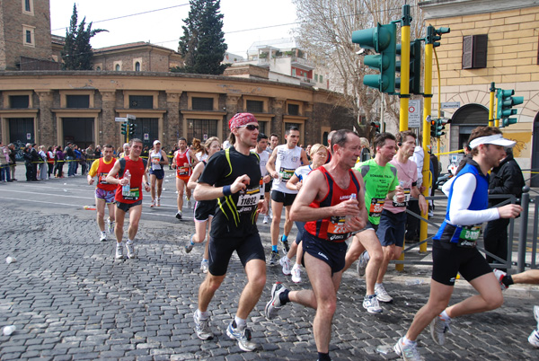 Maratona di Roma (21/03/2010) pat_2382
