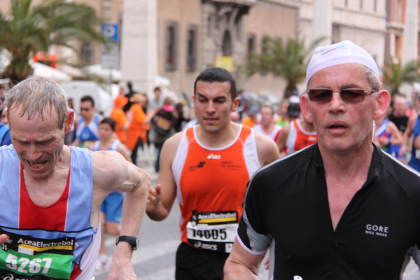 Maratona di Roma (21/03/2010) robert_0326
