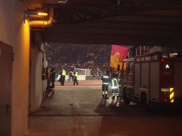 Una Gardenia per l'AISM nello Stadio Olimpico (06/03/2010) botta_05446