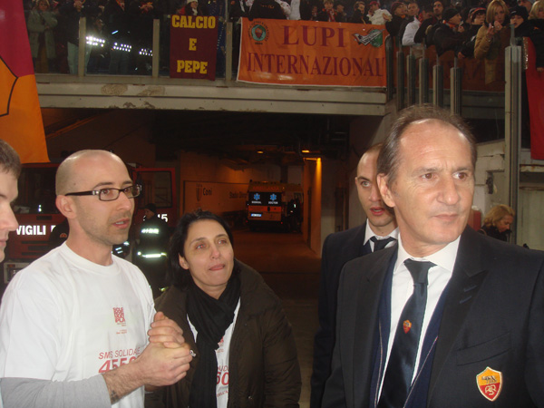Una Gardenia per l'AISM nello Stadio Olimpico (06/03/2010) botta_05453