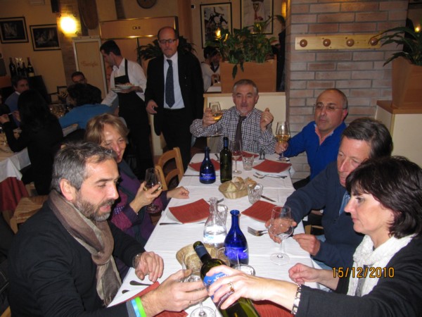 Corri alla Cena Sociale (15/12/2010) img_3406