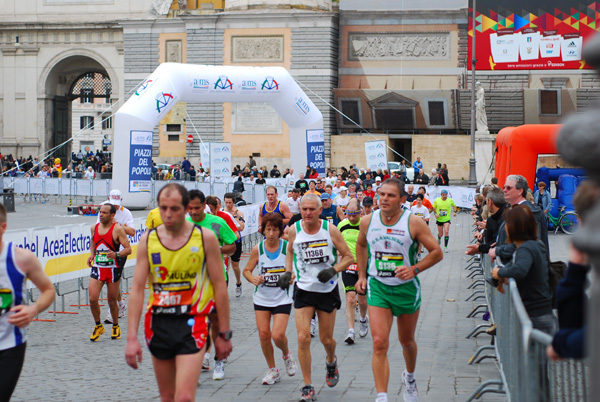 Maratona di Roma (21/03/2010) lorenzo_0270