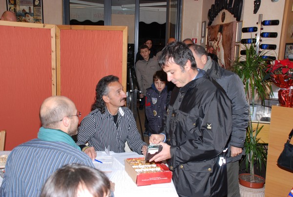 Corri alla Cena Sociale (19/12/2011) 0001