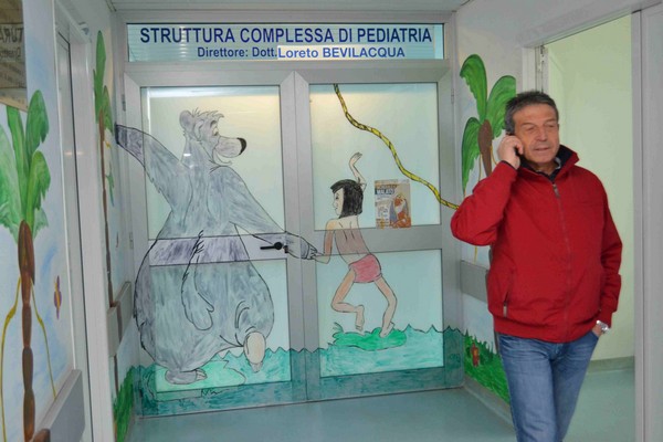 Un pò di gioia e allegria per i bambini ammalati di Fondi (12/02/2013) 00009
