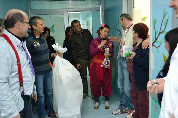 Un pò di gioia e allegria per i bambini ammalati di Fondi (12/02/2013) 00022