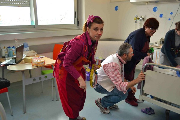 Un pò di gioia e allegria per i bambini ammalati di Fondi (12/02/2013) 00024