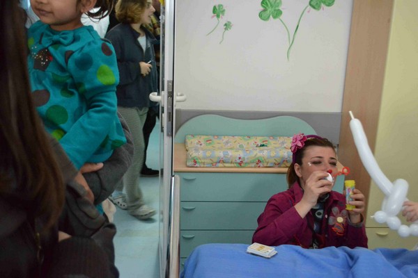 Un pò di gioia e allegria per i bambini ammalati di Fondi (12/02/2013) 00046