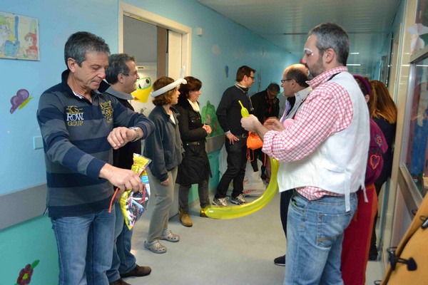 Un pò di gioia e allegria per i bambini ammalati di Fondi (12/02/2013) 00068