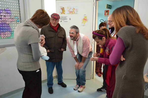 Un pò di gioia e allegria per i bambini ammalati di Fondi (12/02/2013) 00076
