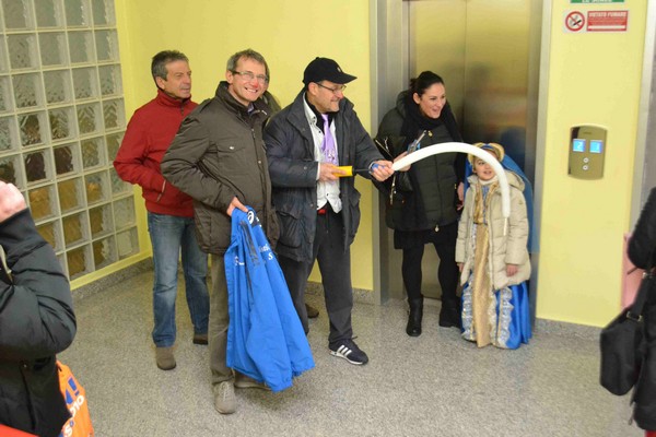 Un pò di gioia e allegria per i bambini ammalati di Fondi (12/02/2013) 00103