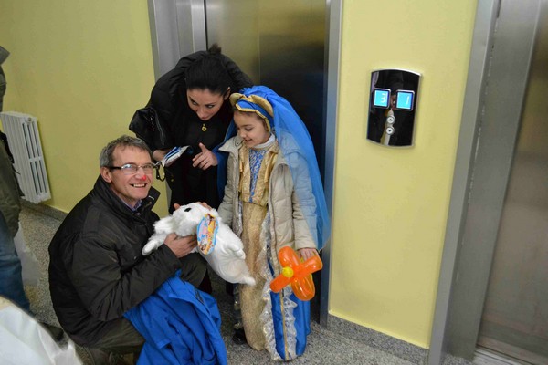 Un pò di gioia e allegria per i bambini ammalati di Fondi (12/02/2013) 00107