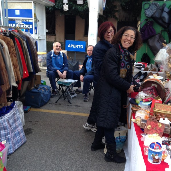 Mercatino della Solidarietà (21/12/2014) 00001