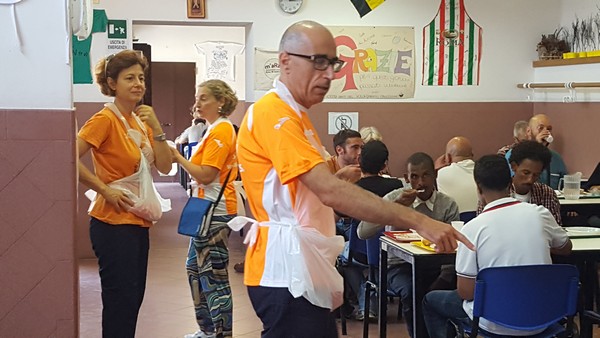Volontari Mensa Caritas 2016 (10/09/2016) 008