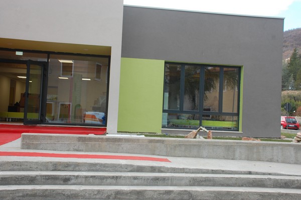 Libri ed altro per la Scuola Edmondo de Amicis di Pieve Torina (09/01/2018) 00008