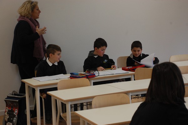 Libri ed altro per la Scuola Edmondo de Amicis di Pieve Torina (09/01/2018) 00012