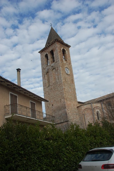 Libri ed altro per la Scuola Edmondo de Amicis di Pieve Torina (09/01/2018) 00014