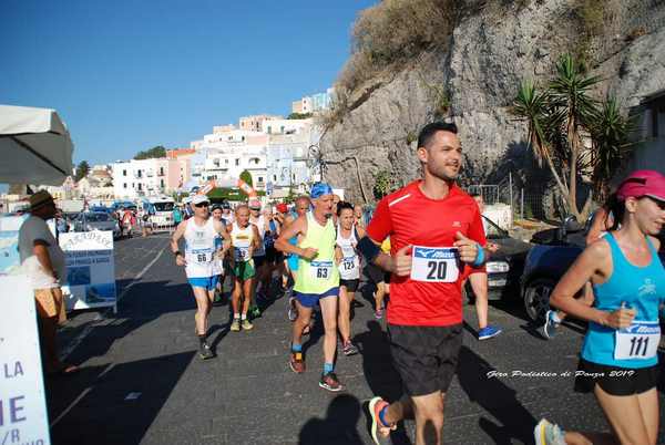 Giro a tappe dell'Isola di Ponza (01/07/2019) 00009