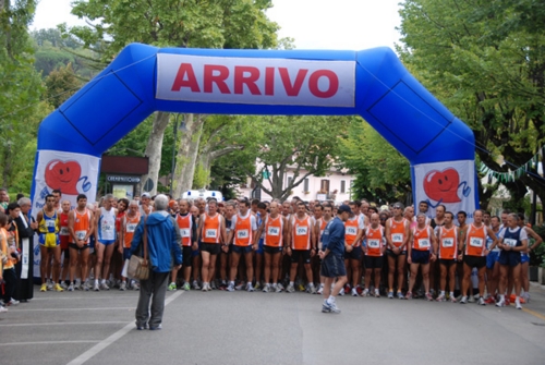 Gli orange alla partenza - Tagliacozzo 2008 (foto di Patrizia De Castro)