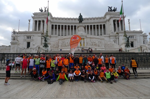 Gli orange all'Altare della Patria in occasione della Passeggiata del 2012