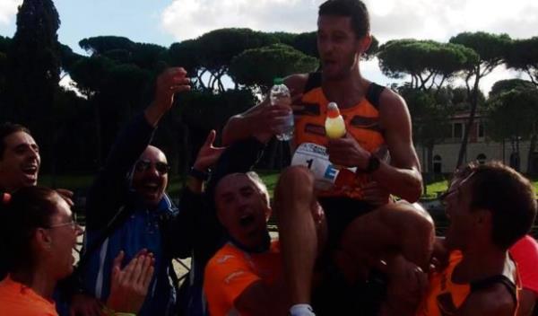 Il tripudio e i festeggiamenti degli orange dopo la vittoria