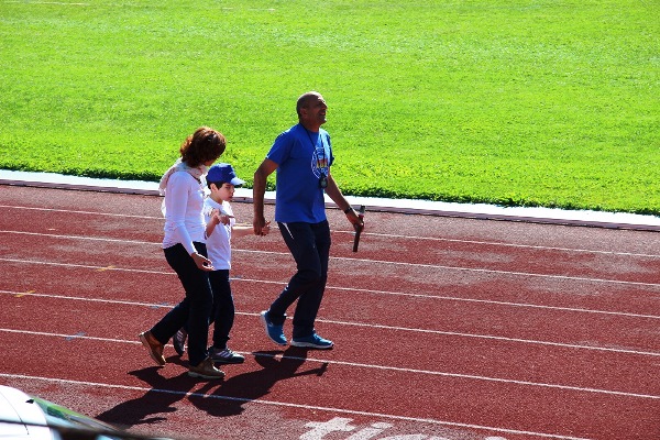 Il piccolo Luca con il pap