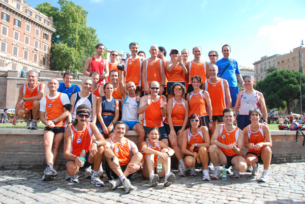 Foto di gruppo con Alessio Guerri - agosto 2008 - (foto di Patrizia De Castro)