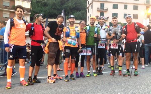 Foto di gruppo degli Orange che si sono cimentati nel Gran Trail dei Monti Simbruini