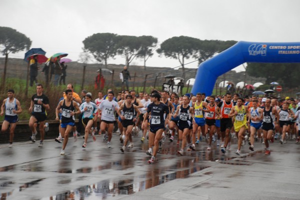 La partenza dell'edizione (bagnata) dello scorso anno (foto di Patrizia De Castro)