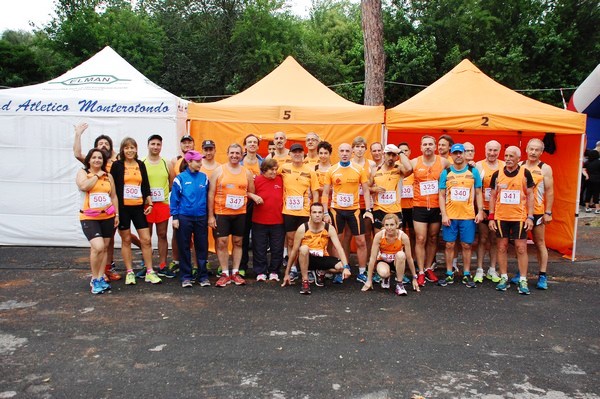 Foto di gruppo pre gara per gli orange