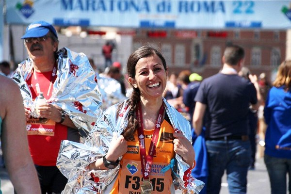 Isabella al traguardo della sua prima maratona